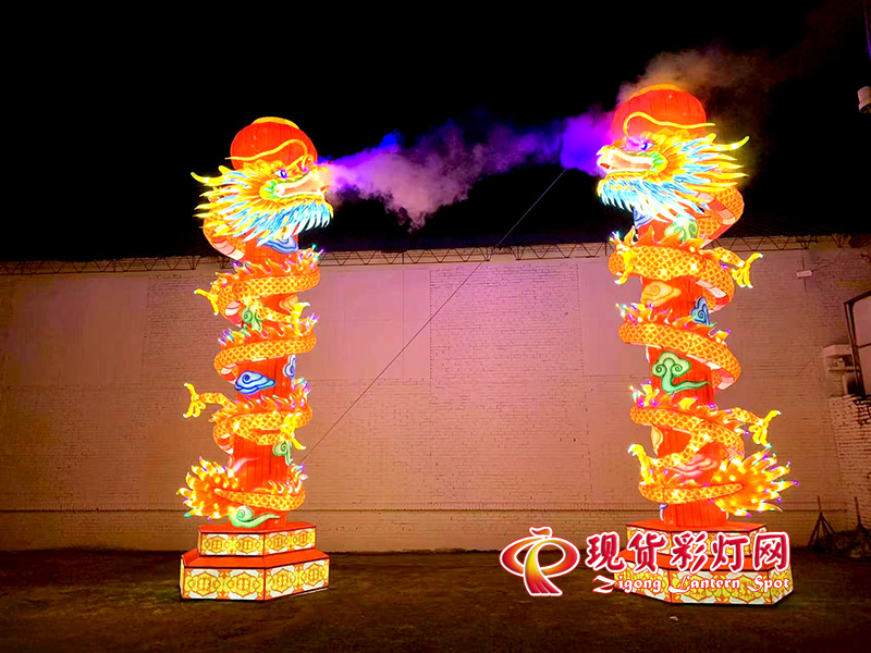 盤龍抱柱彩燈花燈