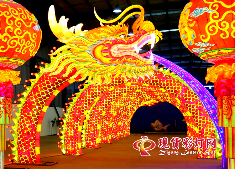 中國(guó)龍通道彩燈，精品出口品質(zhì)彩燈，看得見(jiàn)的現(xiàn)貨彩燈、花燈